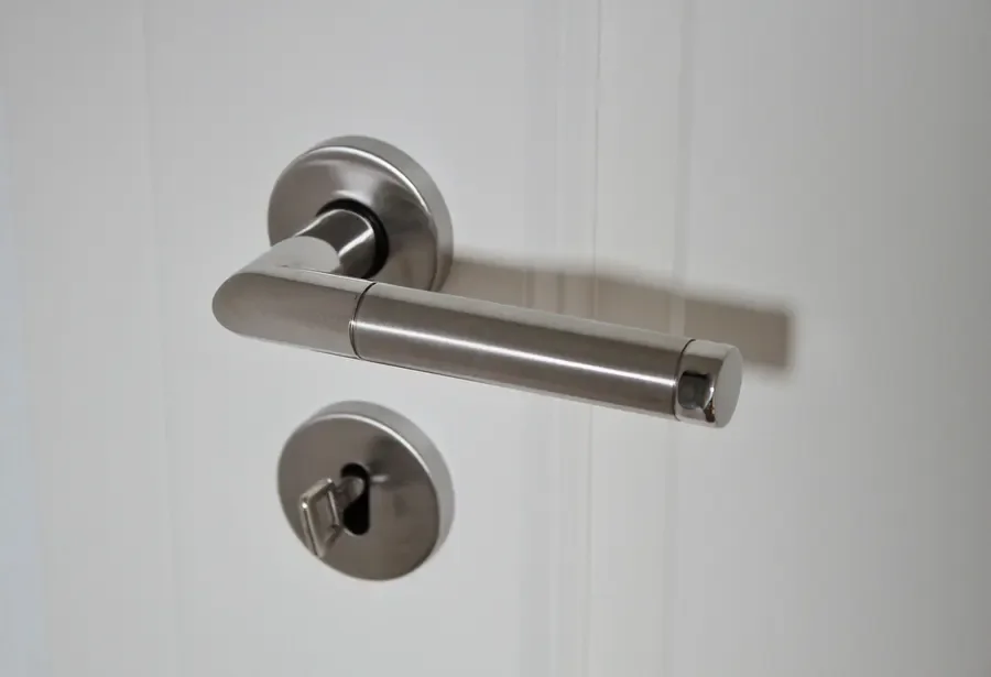 Lever door handle with a thumb turn – the open-door test when your uPVC door won't lock in Consett, Locksmith Consett guide